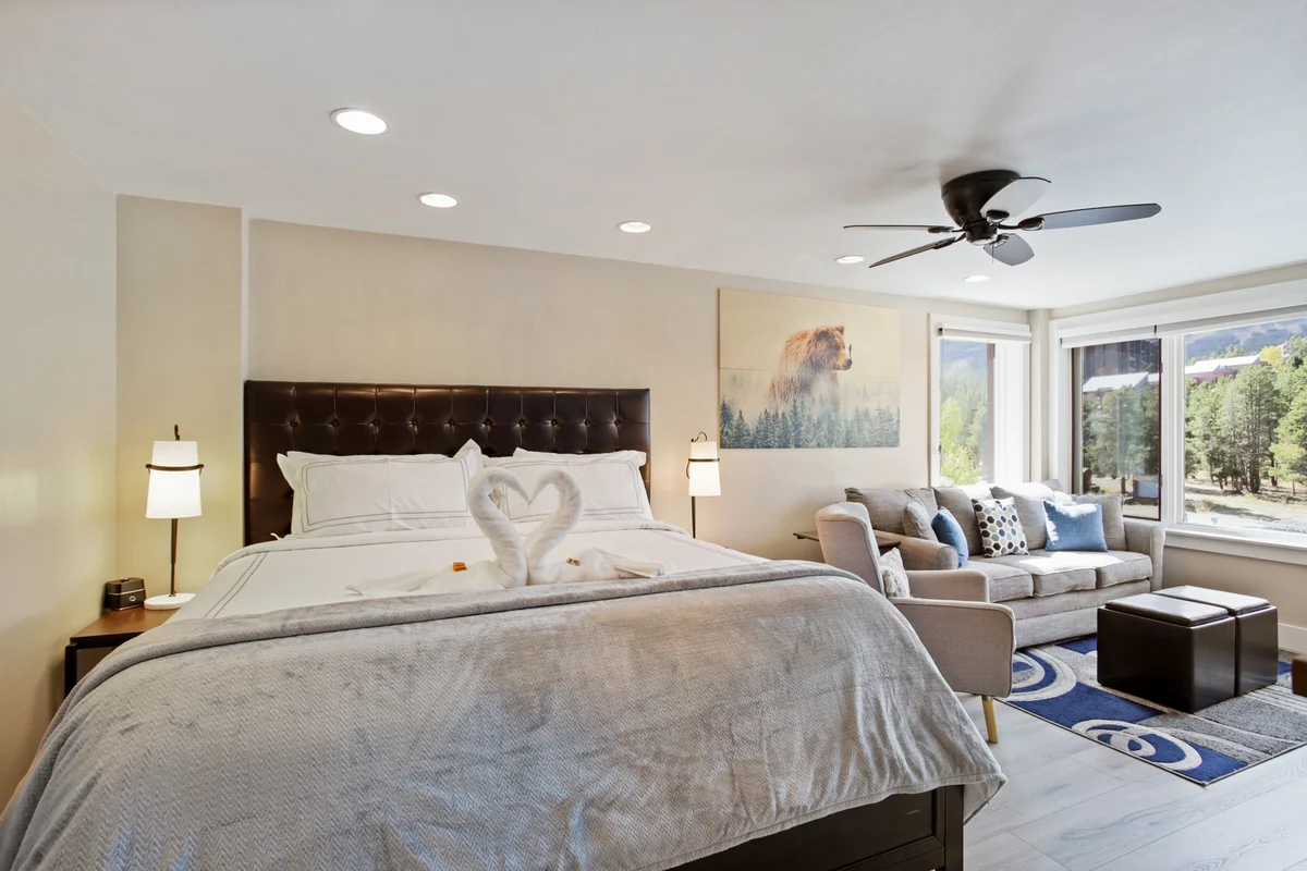 Bedroom 1 image 1