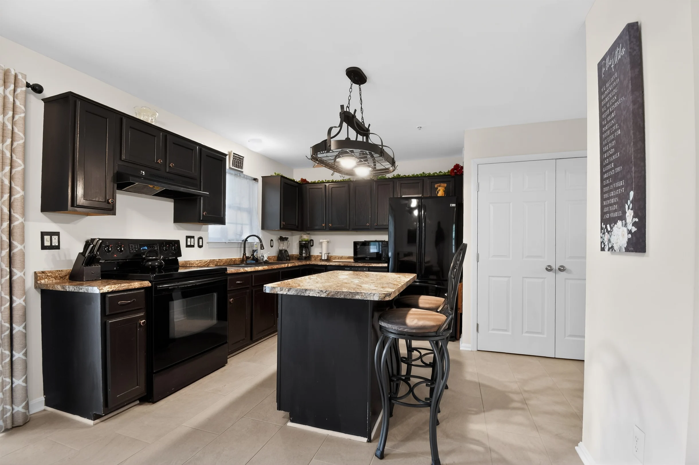 Townhome in Upper Marlboro property photo 4