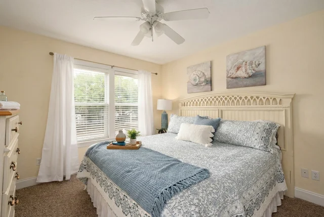 Bedroom 5 image 1