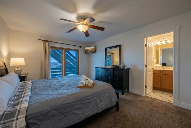 Bedroom 4 image 1
