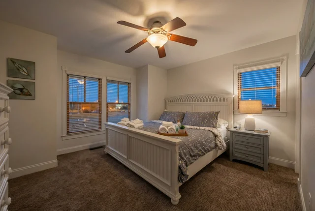 Bedroom 1 image 1