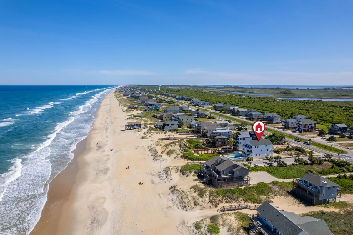 Home in NAGS HEAD property photo 4