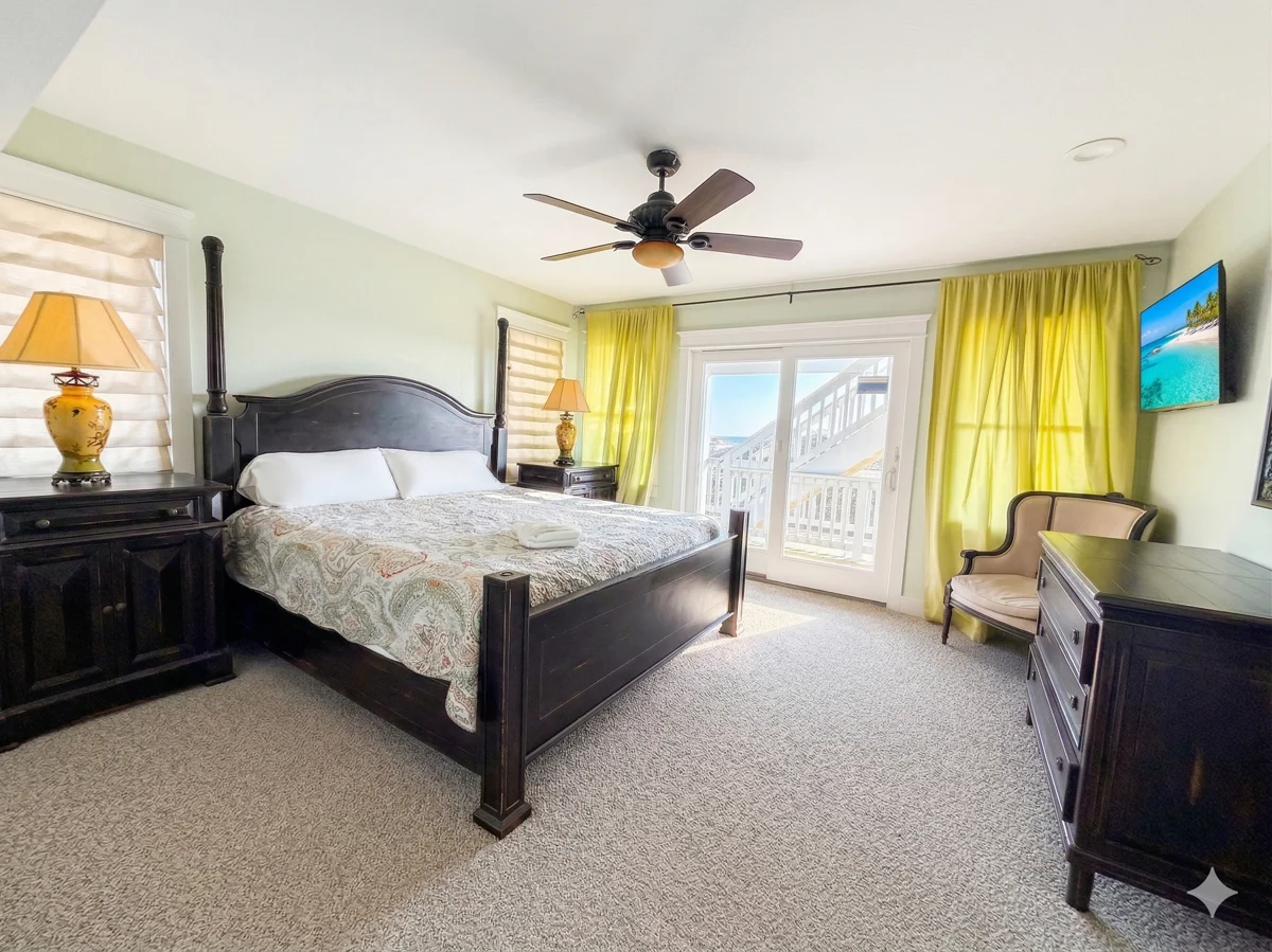 Bedroom 14 image 1