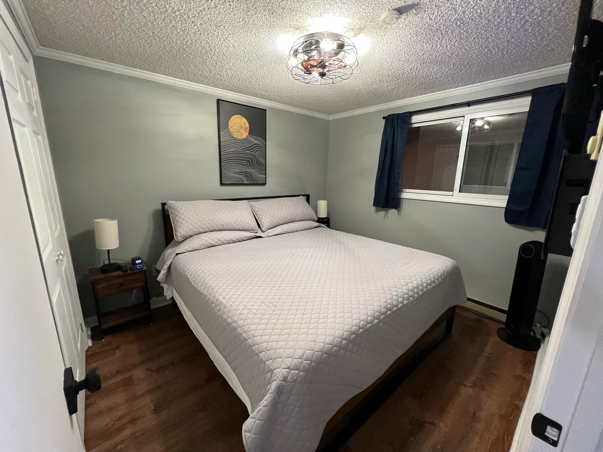 Bedroom 1 image 1