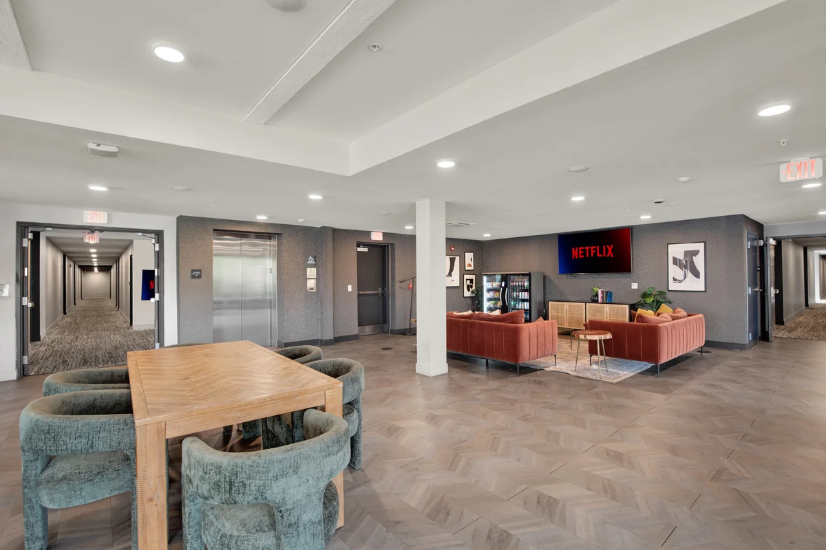 Apartment in Cincinnati property photo 4