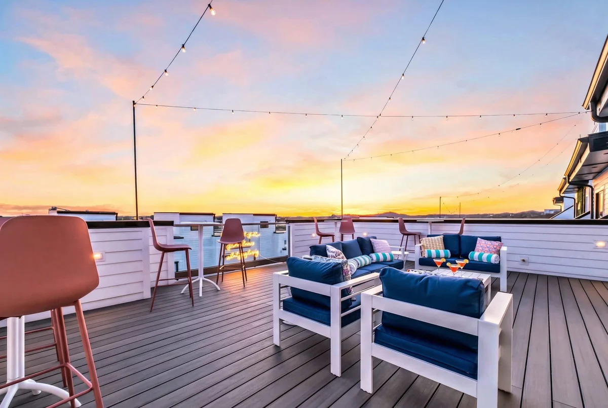 Two Rooftop Homes, Hot Tubs property photo 5