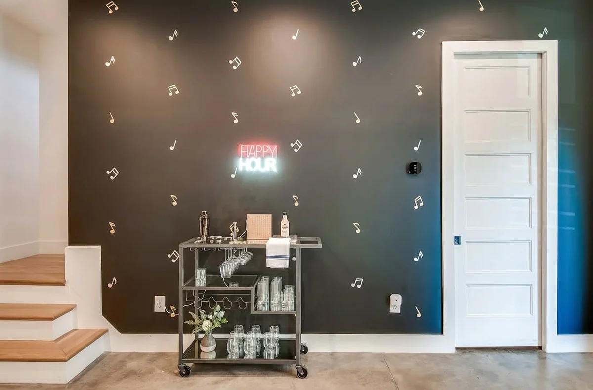 Home in Nashville property photo 3