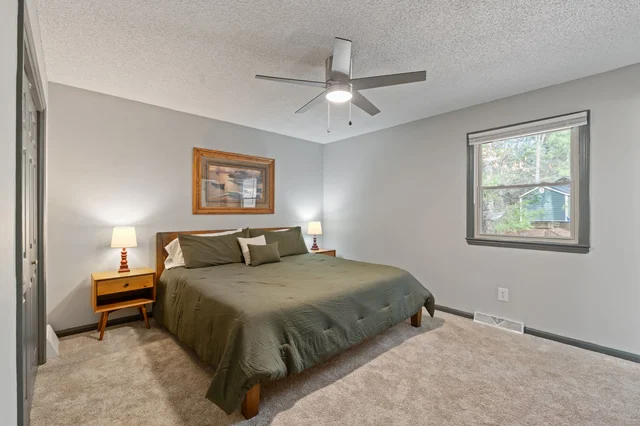 Bedroom 1 image 1