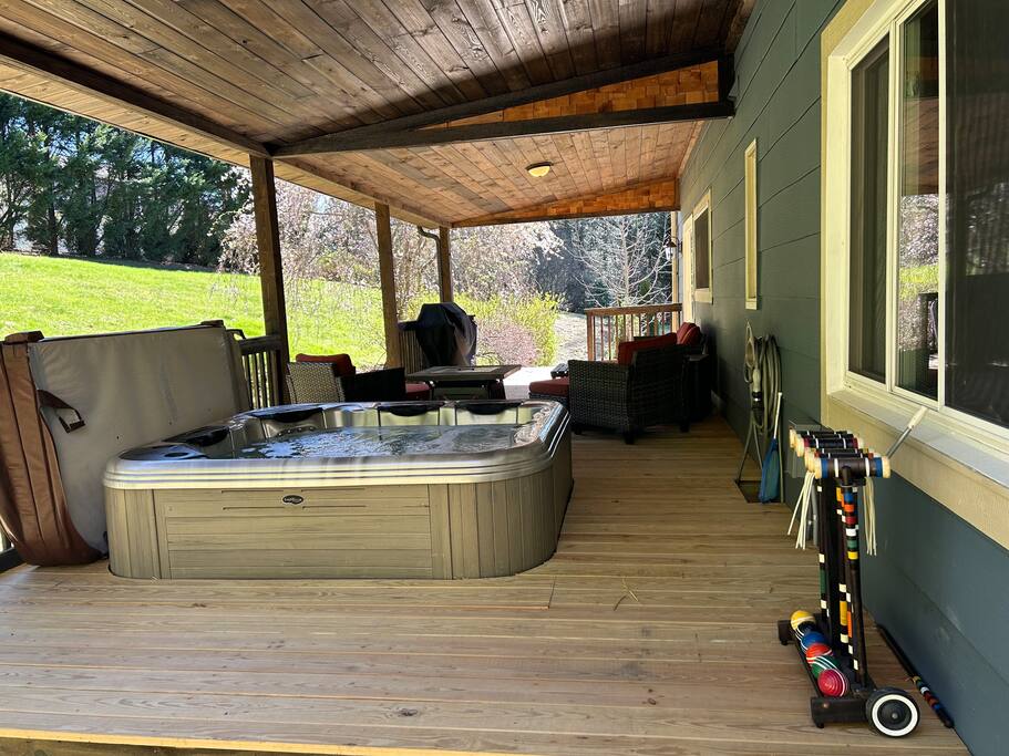 N. Asheville Retreat: Hot Tub, Fire Pit property photo 4