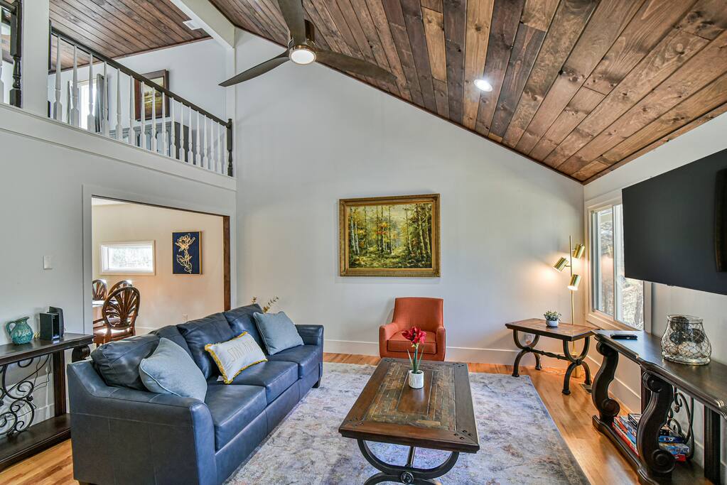 N. Asheville Retreat: Hot Tub, Fire Pit property photo 5