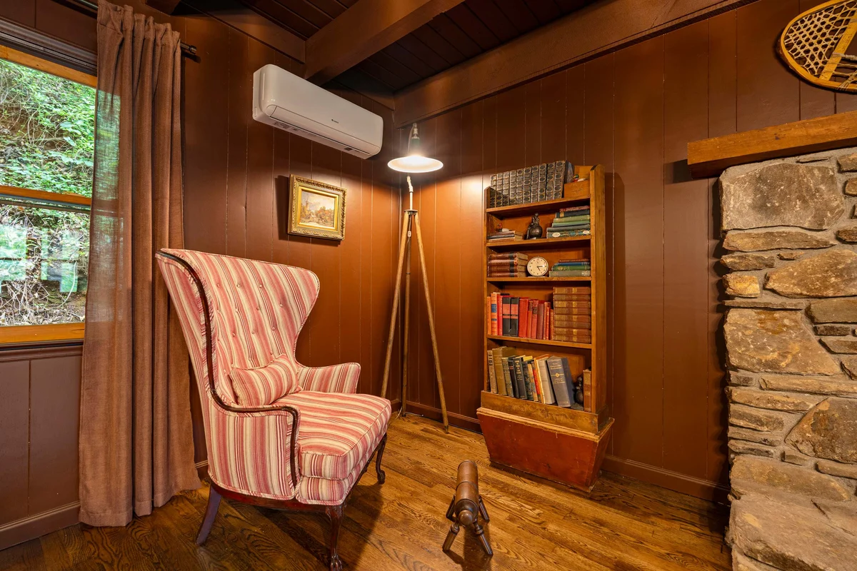 Auberge Asheville-Curated luxury mountain retreat property photo 4