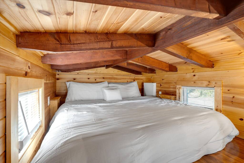 Farm Stay Tiny House with King Bed & Fire Pit property photo 3