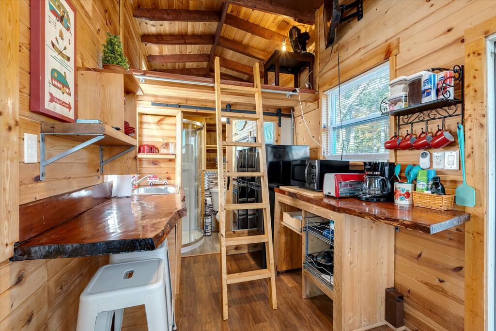 Farm Stay Tiny House with King Bed & Fire Pit property photo 2