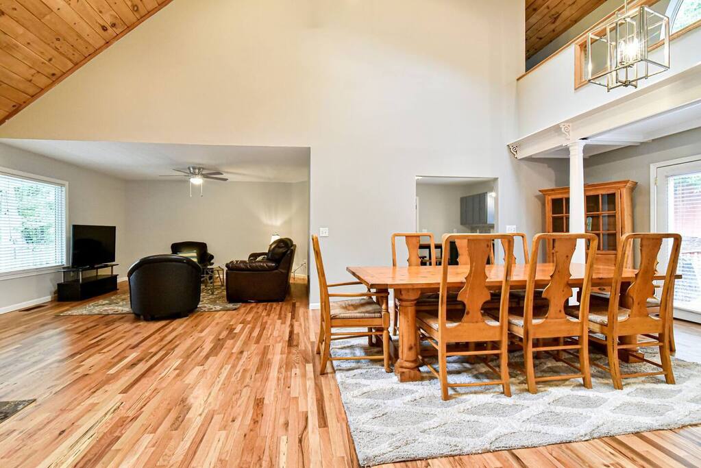 Blk Mtn home, King beds, fire pit, 15 mi to DT AVL property photo 3