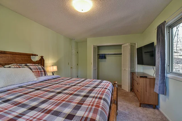 Bedroom 3 image 1