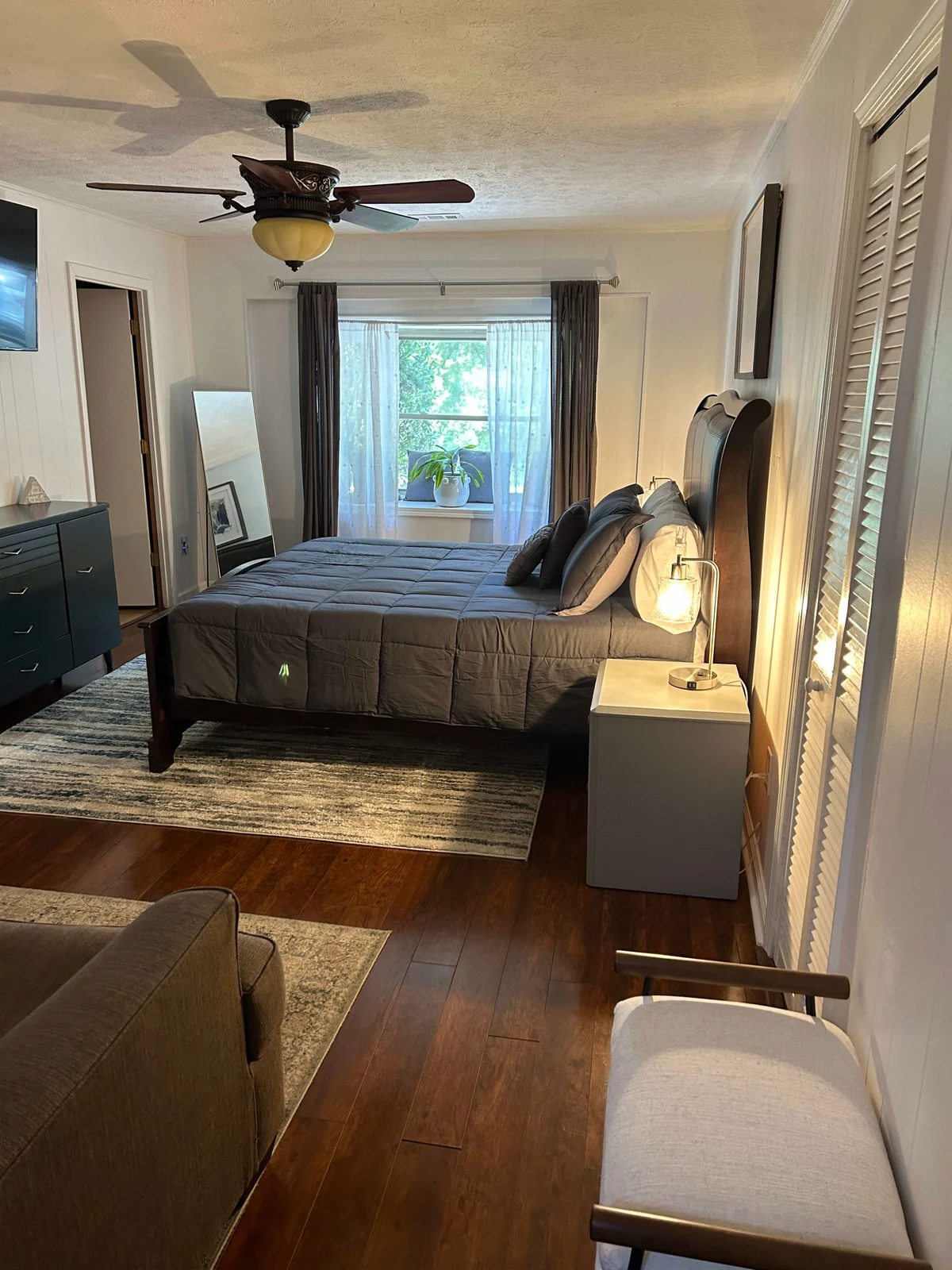 Bedroom 3 image 1