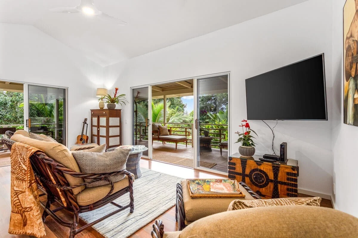 Property in Captain Cook property photo 3