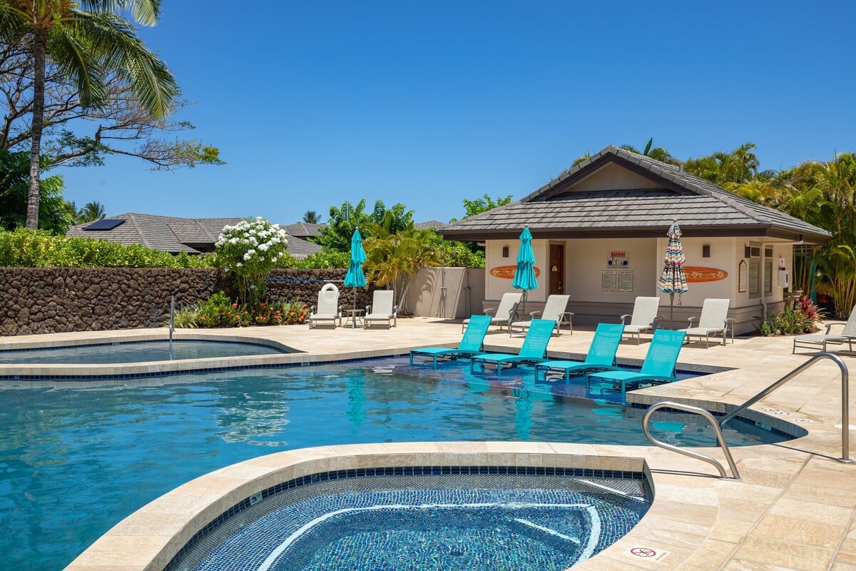 Condo in Kamuela property photo 2