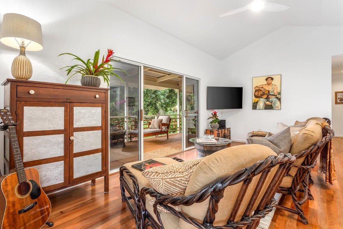 Property in Captain Cook property photo 2