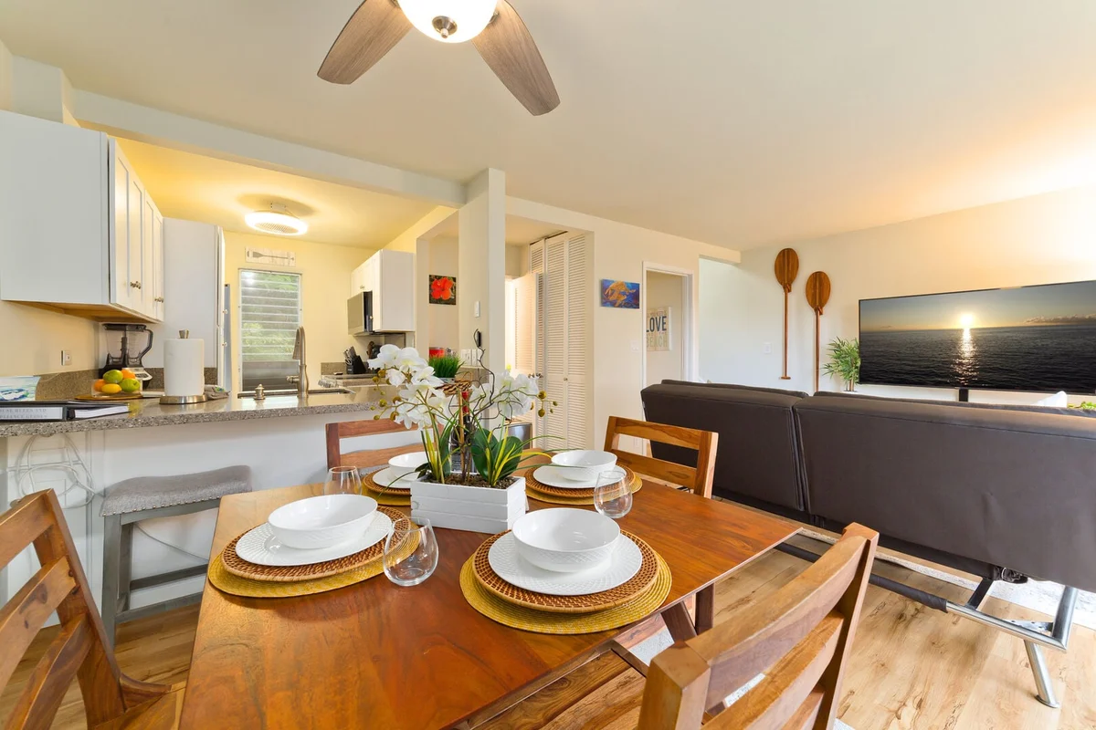 Condo in Kailua Kona property photo 2