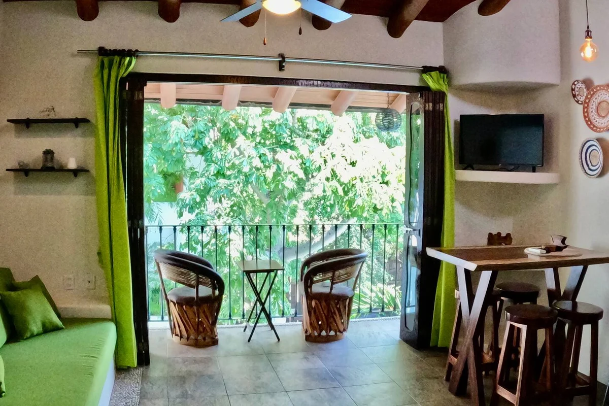 Condo in Zihuatanejo property photo 4