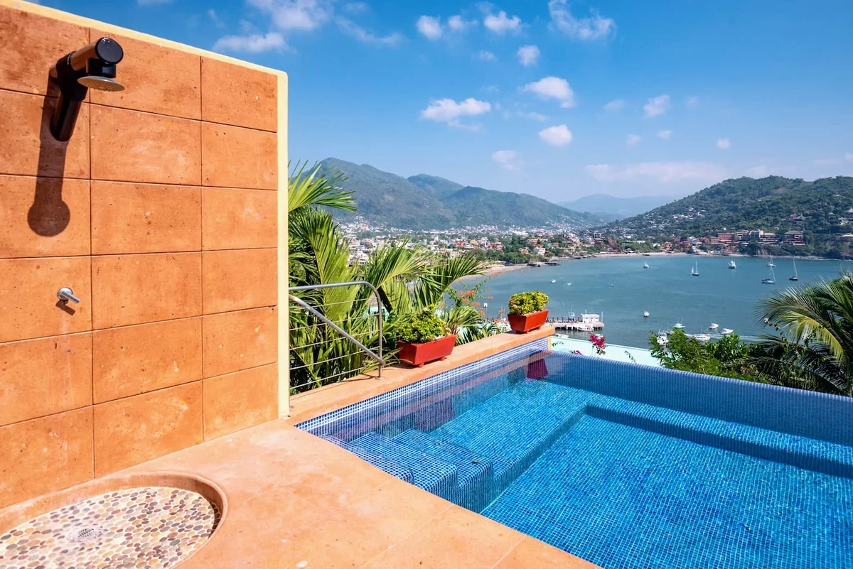Condo in Zihuatanejo property photo 5