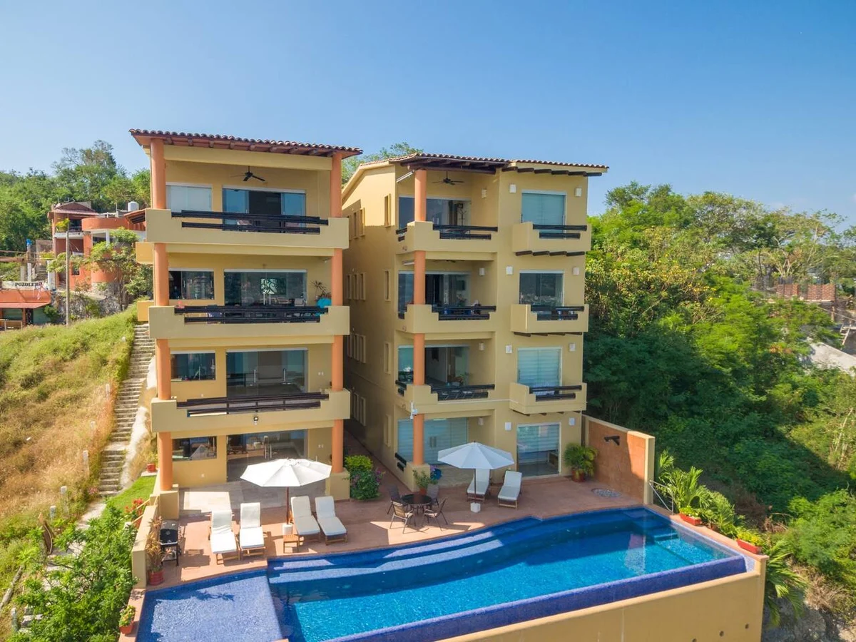 Condo in Zihuatanejo property photo 3