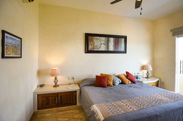 Bedroom 1 image 1