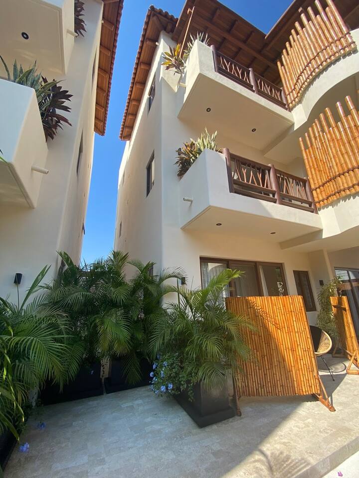 Condo in Zihuatanejo de Azueta property photo 3