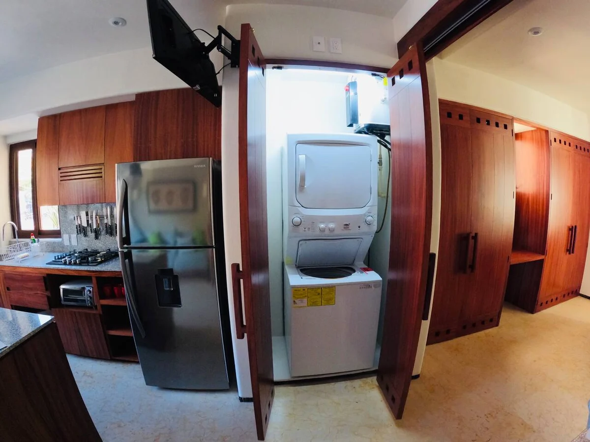 Condo in Zihuatanejo de Azueta property photo 5