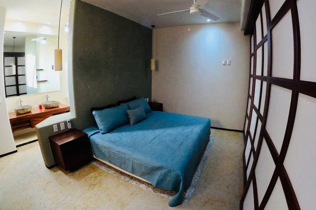 Bedroom 2 image 1