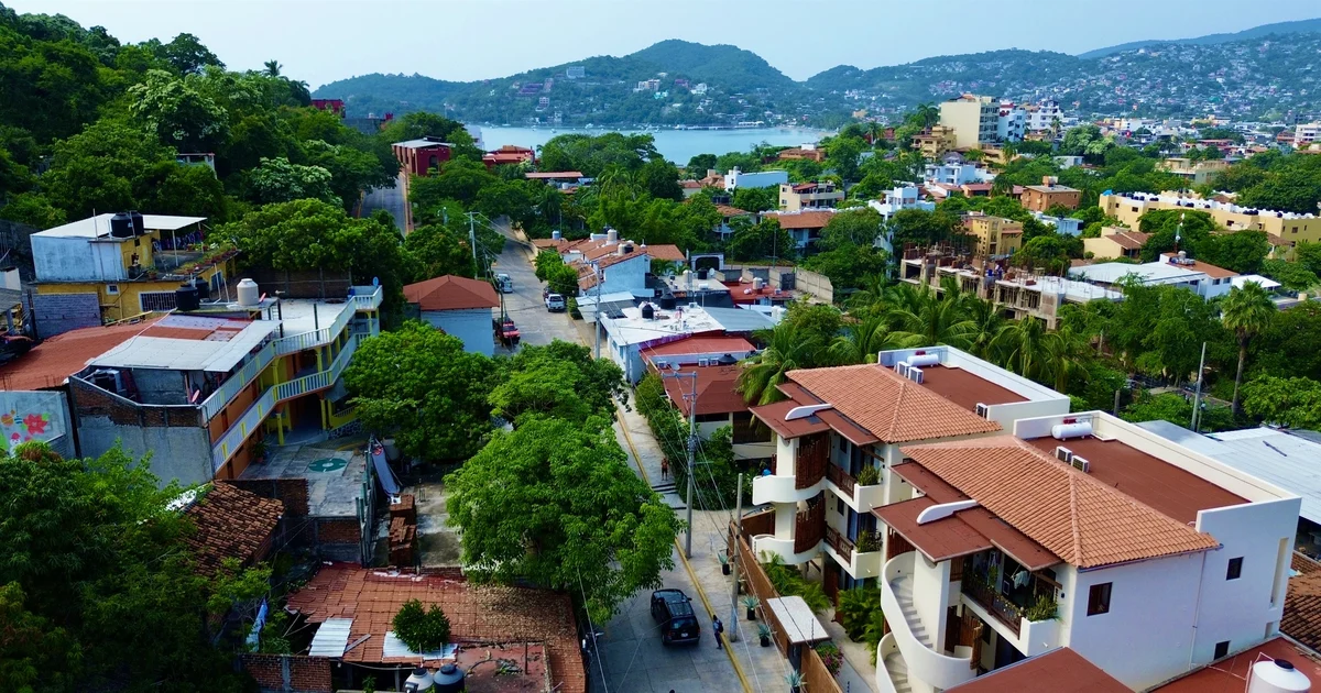 Condo in Zihuatanejo de Azueta property photo 3