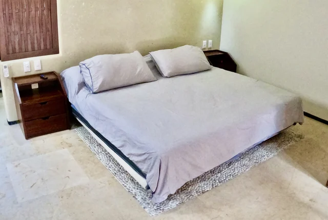Bedroom 1 image 1