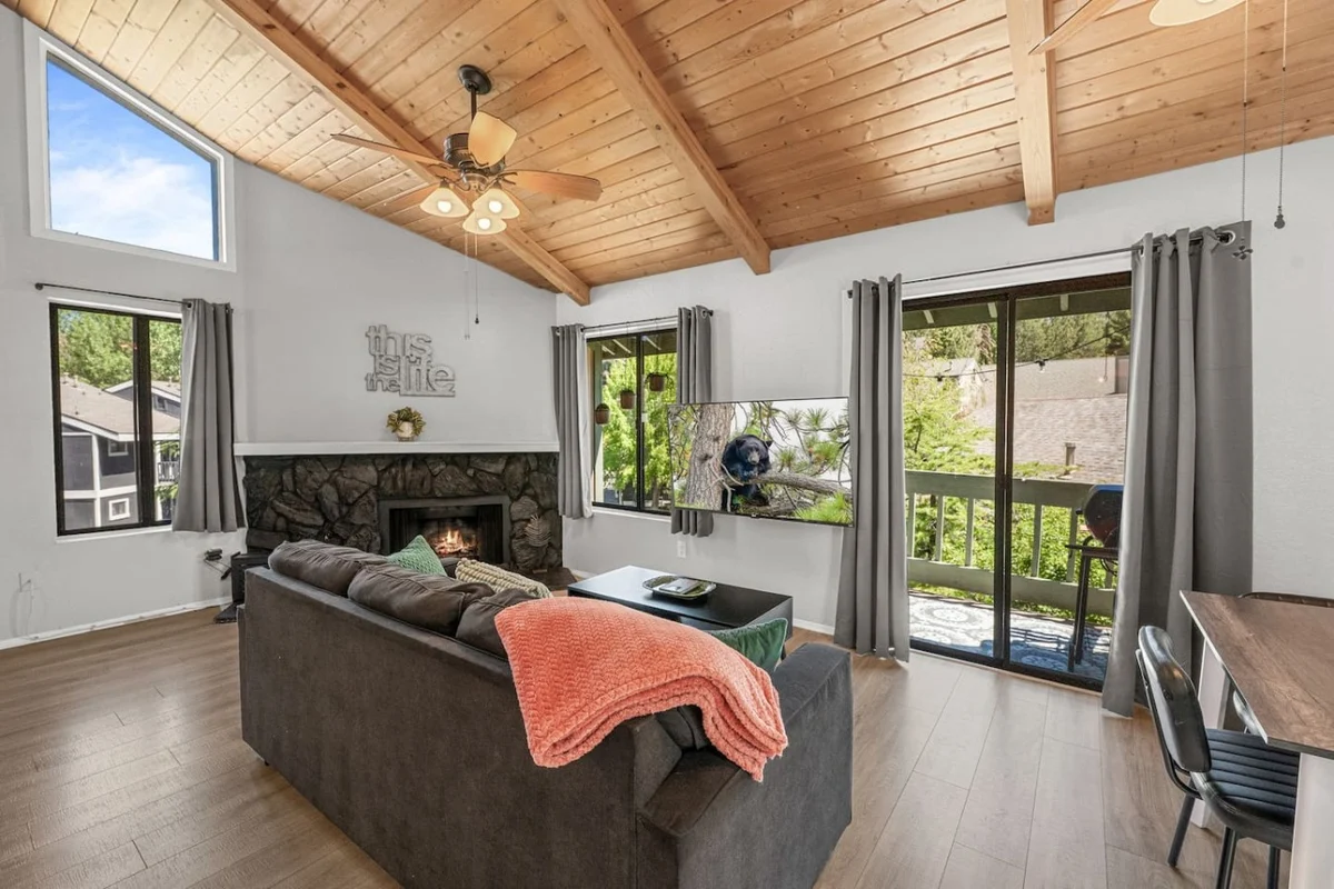 Home in Big Bear Lake property photo 2