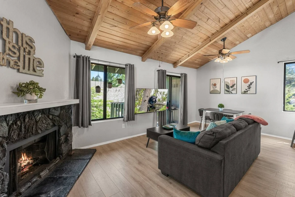 Home in Big Bear Lake property photo 4