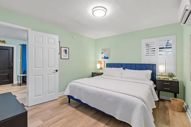 Bedroom 4 image 1