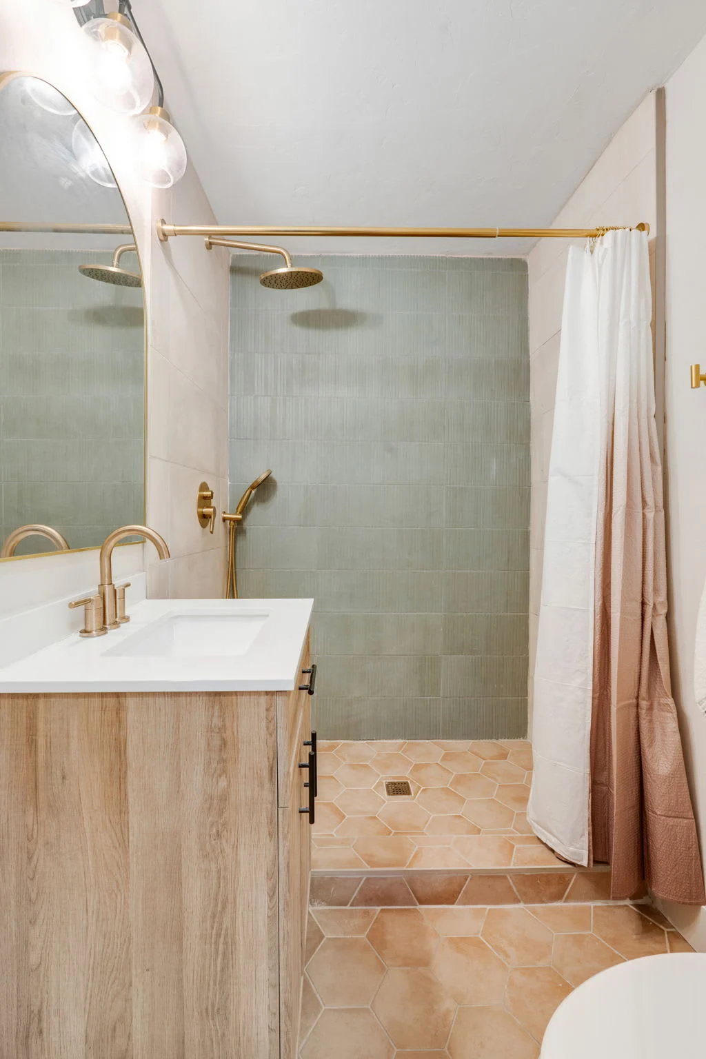 Modern Studio in Manitou Springs, Walk Downtown property photo 3