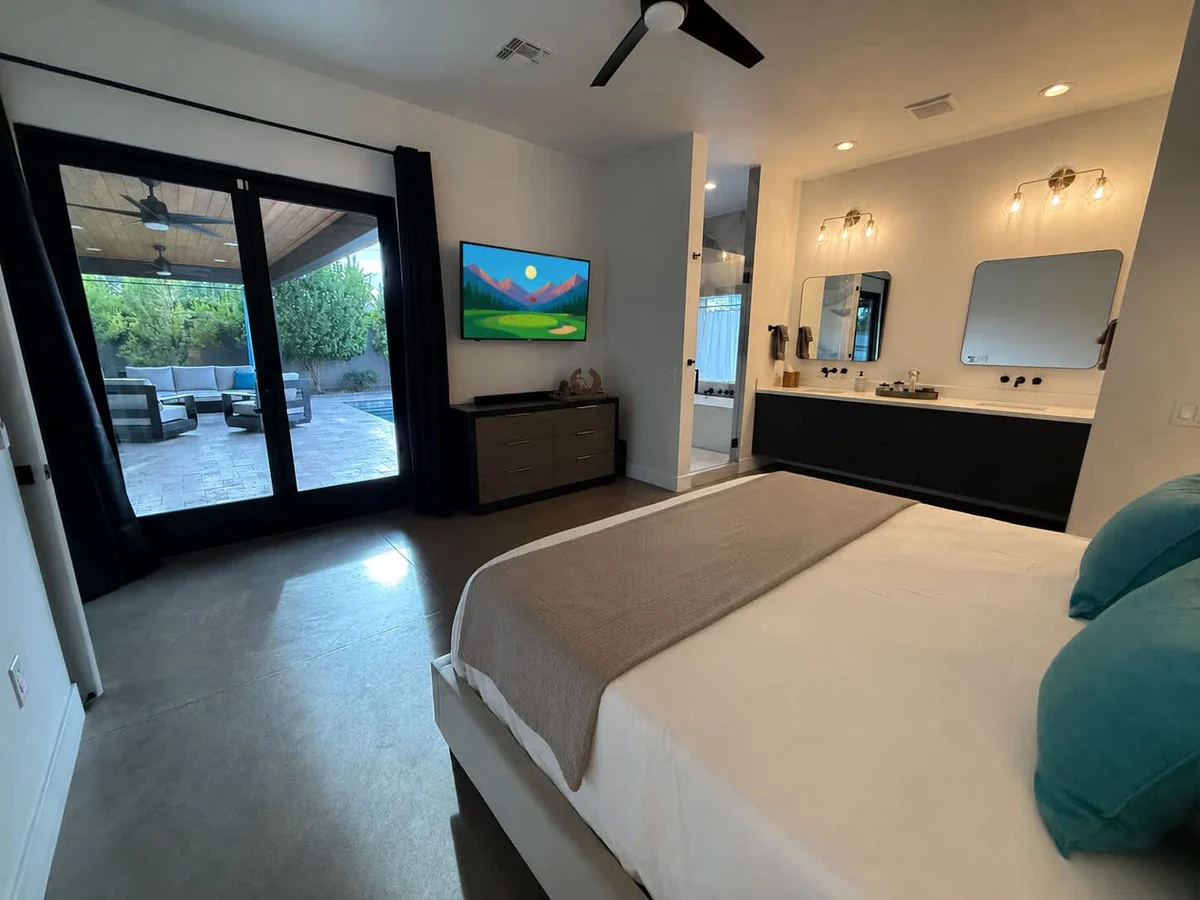 Bedroom 1 image 1