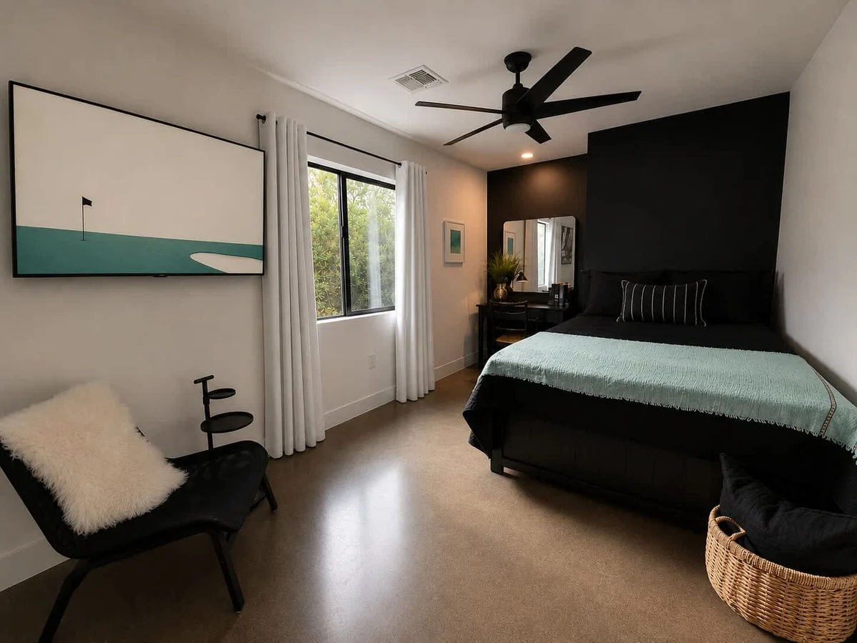 Bedroom 3 image 1