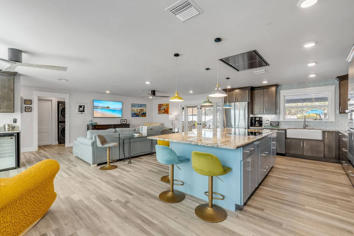Home in Ormond Beach property photo 4