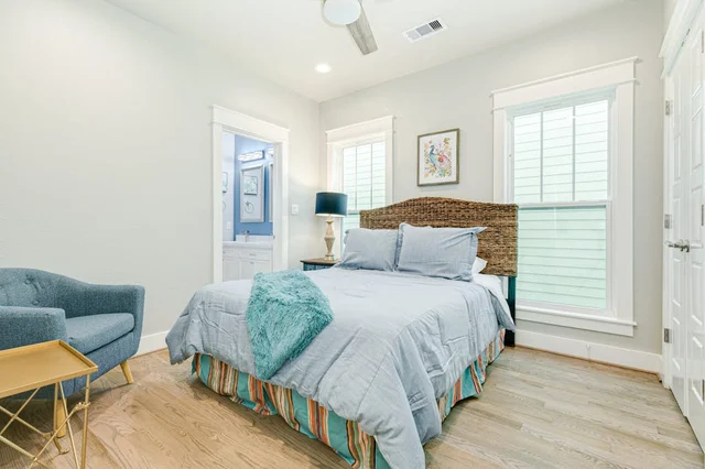 Bedroom 3 image 1