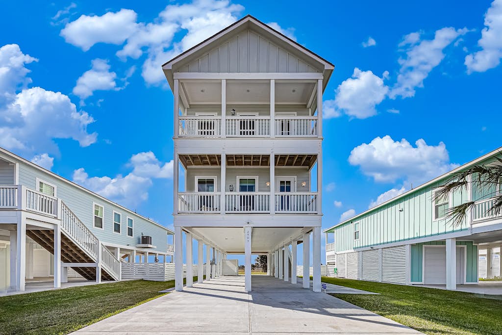 Home in Galveston property photo 1