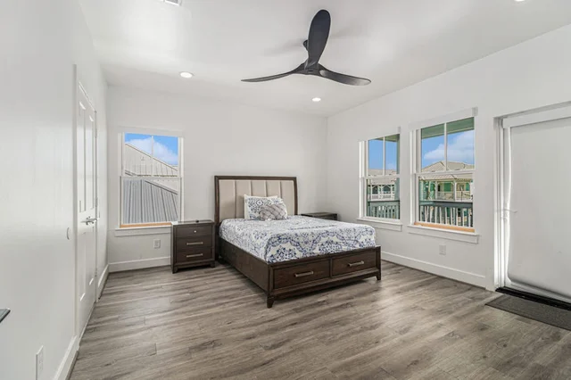 Bedroom 3 image 1