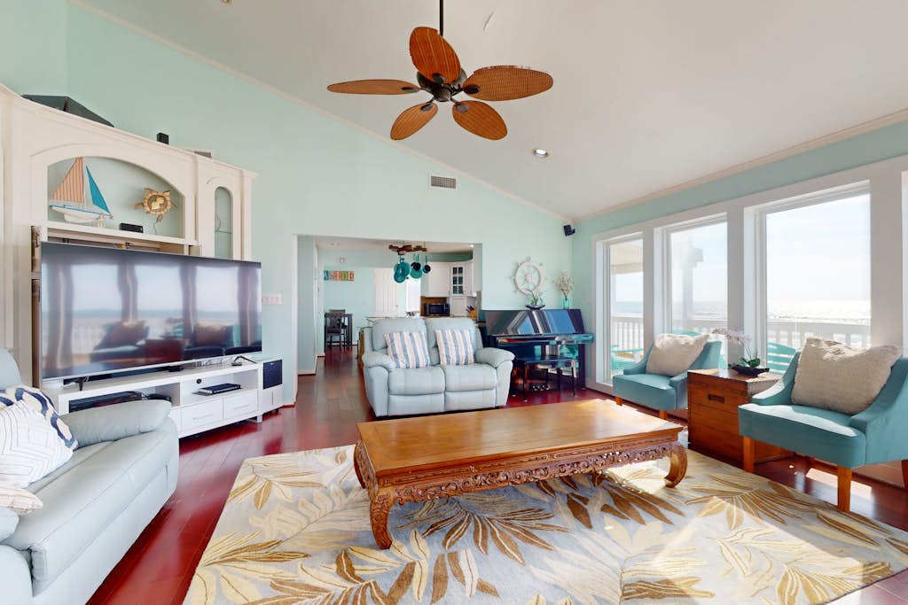 Home in Galveston property photo 5