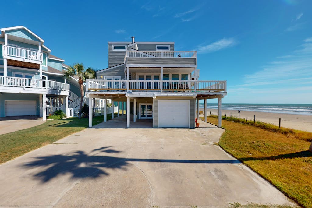 Home in Galveston property photo 3