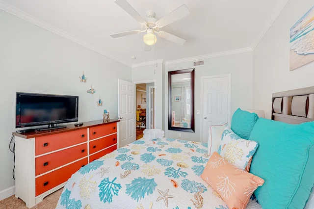 Bedroom 1 image 1