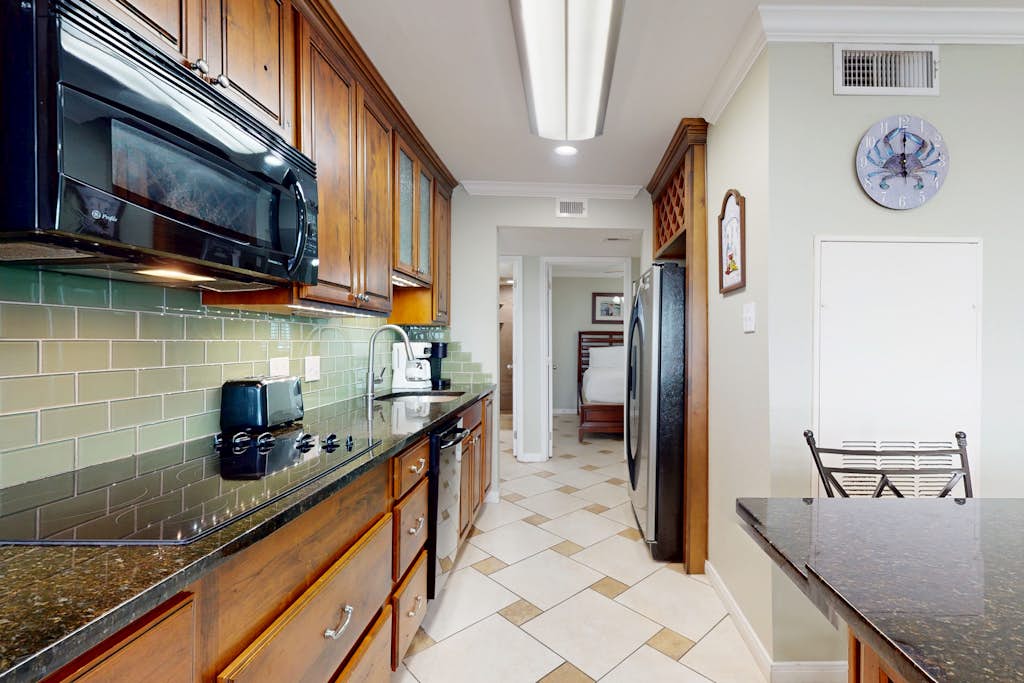 Condo in Galveston property photo 4