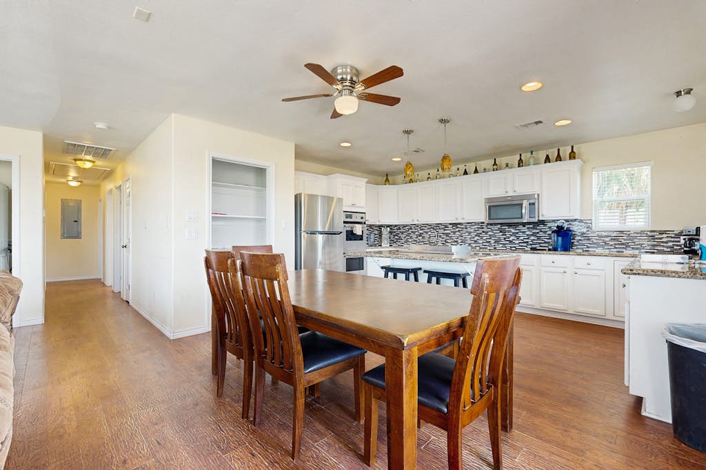 Home in Galveston property photo 4