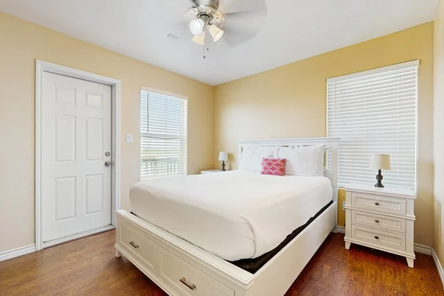 Bedroom 1 image 1