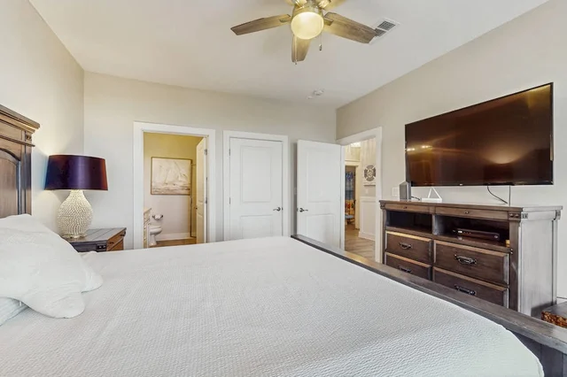 Bedroom 1 image 1